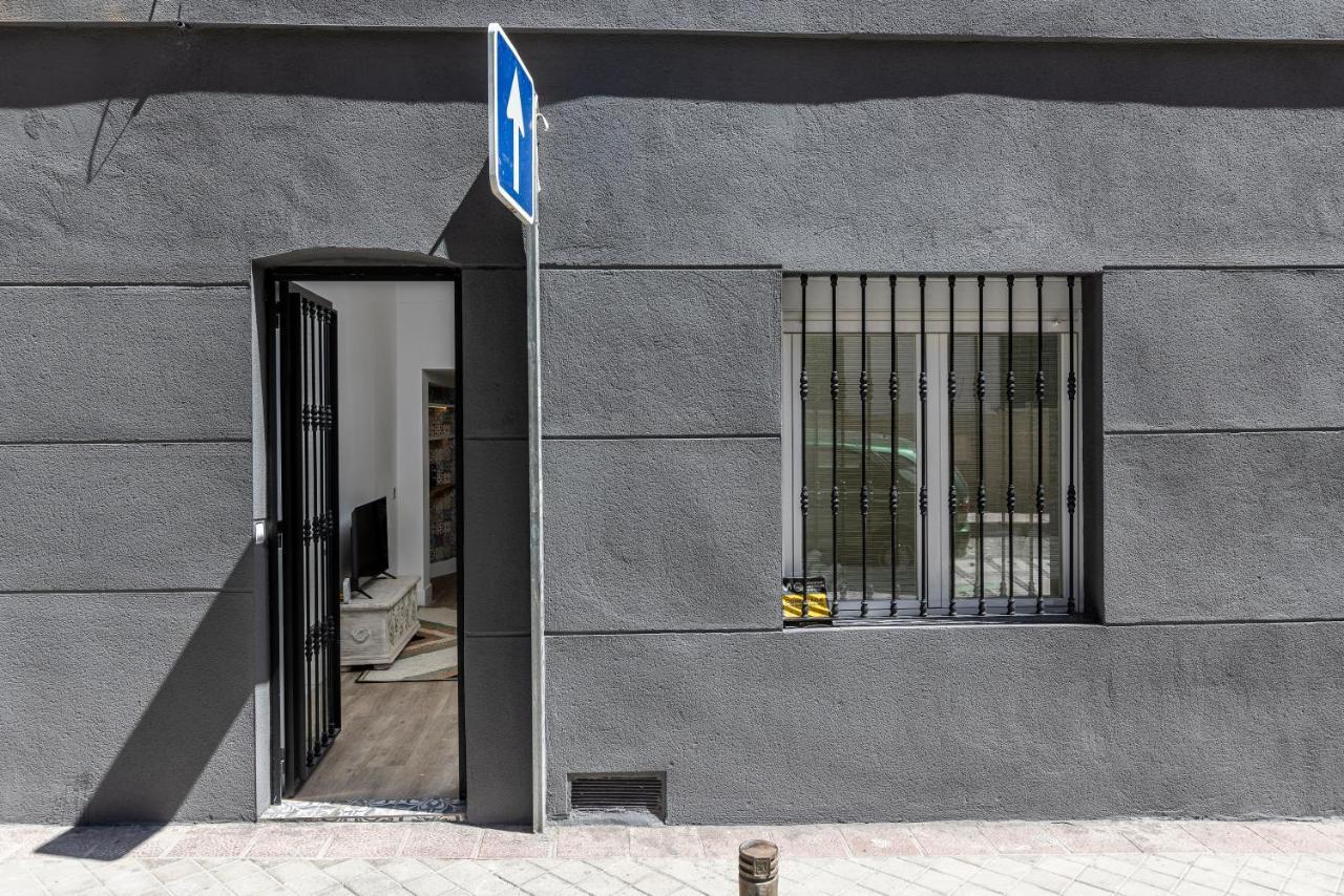 Plaza De Castilla Apartments Madrid Exterior photo