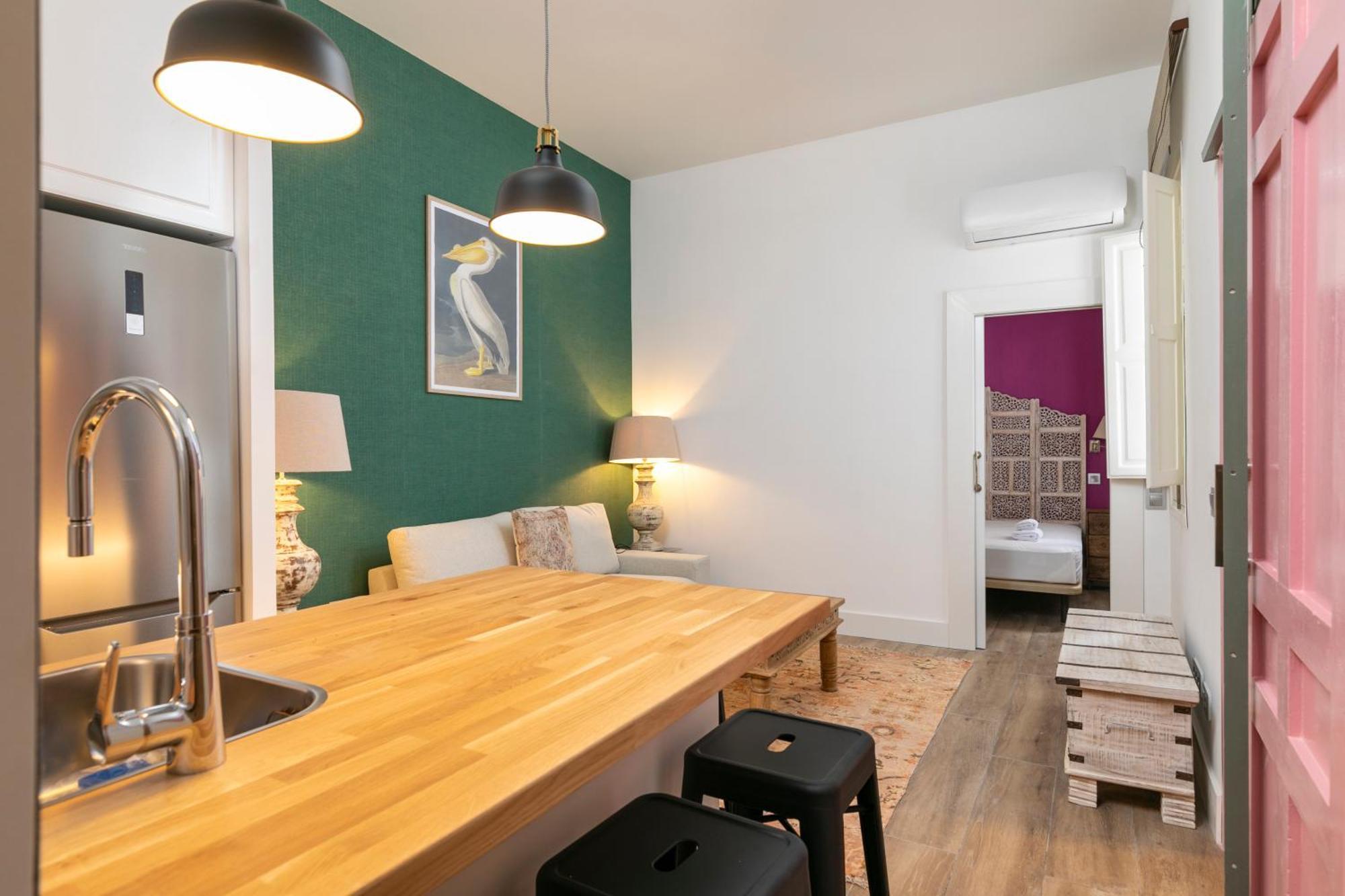 Plaza De Castilla Apartments Madrid Exterior photo